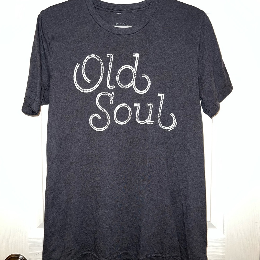Medium T-shirt (Old Soul)